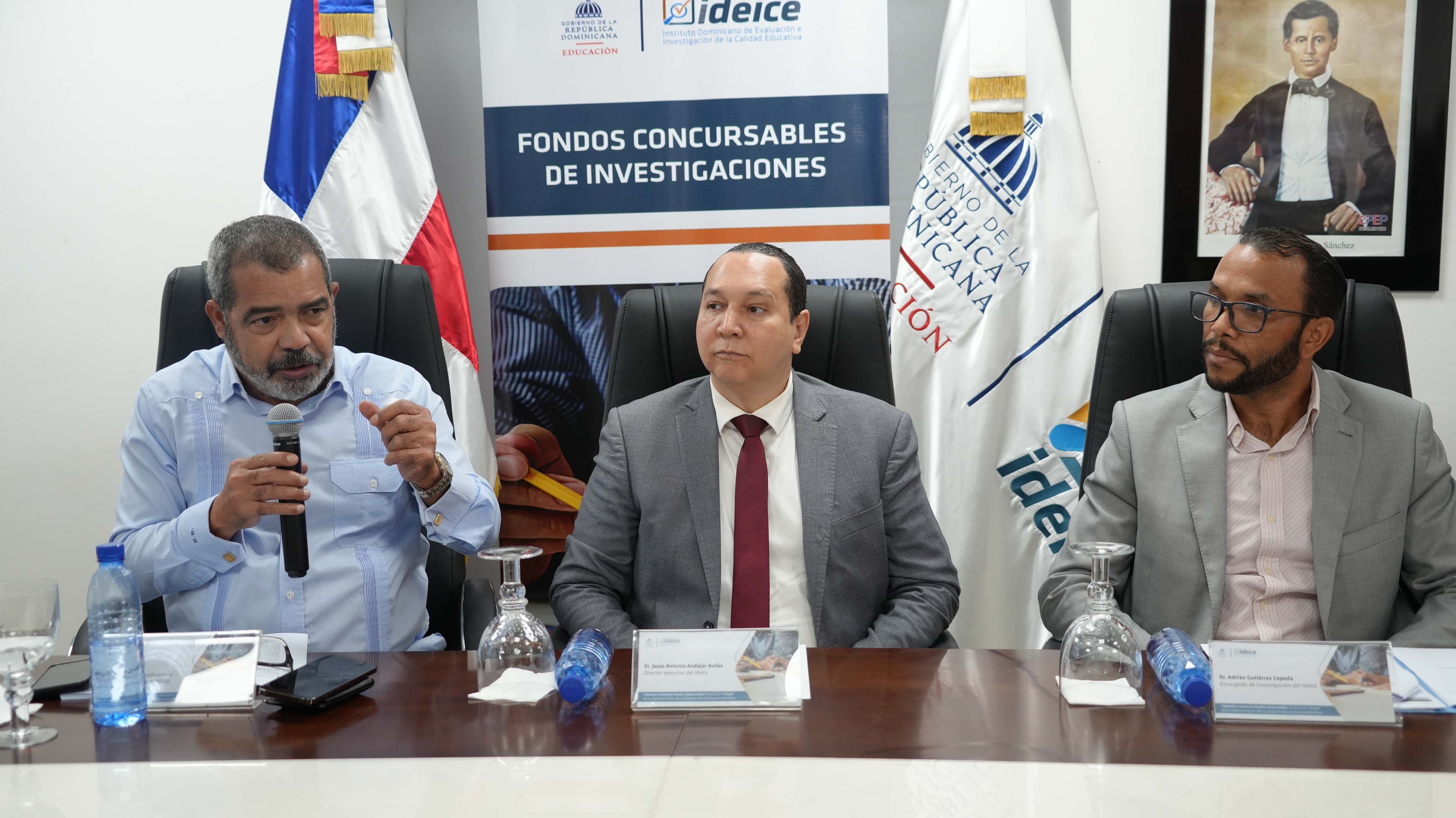 El viceministro Rolando Reyes resaltó que los insumos que generen las investigaciones permitirán ver el cumplimiento e implementación del currículo dominicano.
